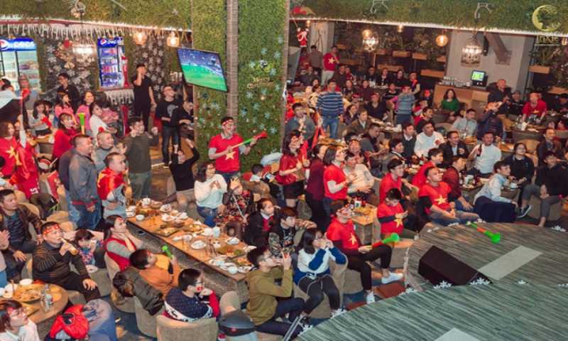 Quán nhậu xem bóng đá Hà Nội - Sparta Beer Club